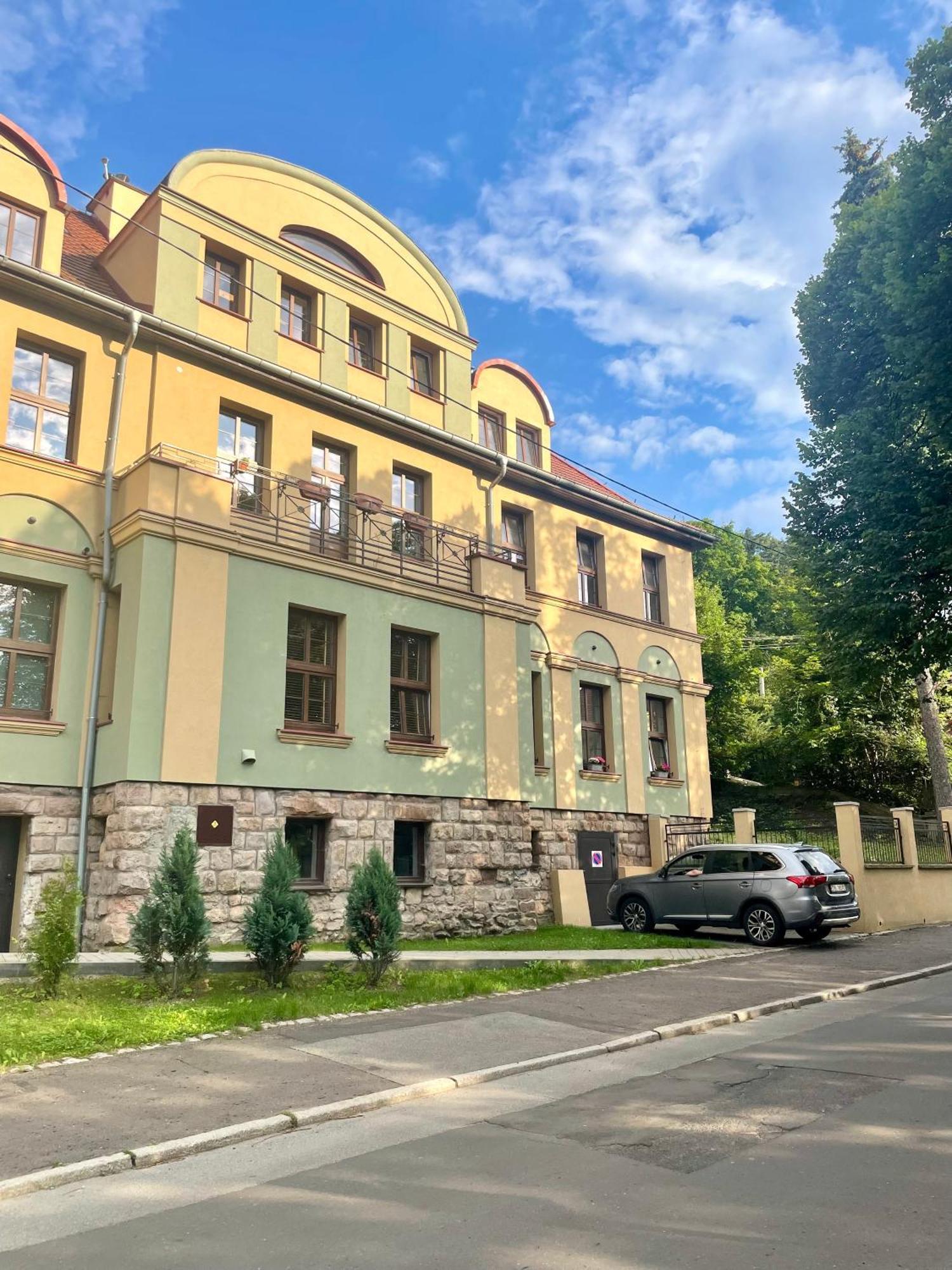 Szmaragdowa Sowa Apartment Walbrzych Luaran gambar